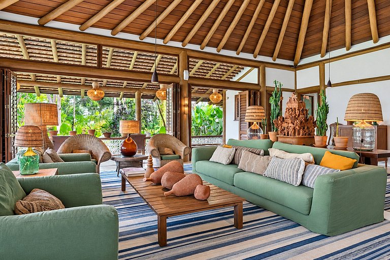 Villa com piscina e 8 suites em Trancoso