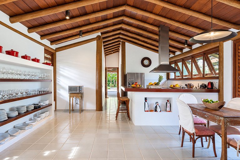 Villa con piscina e 8 suite a Trancoso