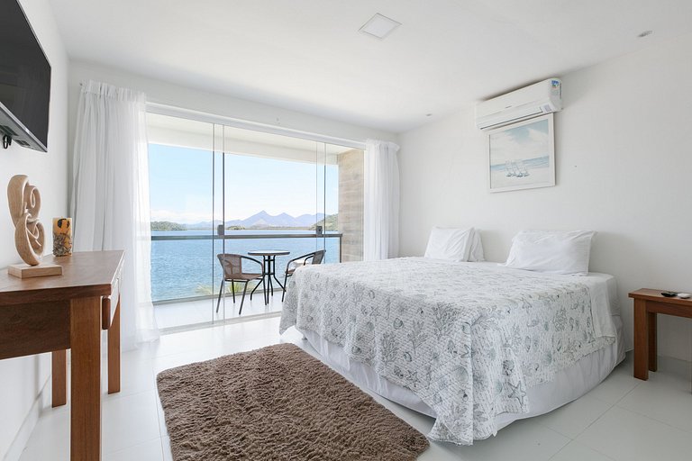 Ang002 - Hermosa villa de 9 suites frente al mar en Angra do