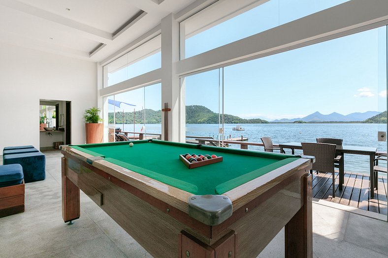 Bella villa fronte oceano con 9 suite ad Angra dos Reis - An