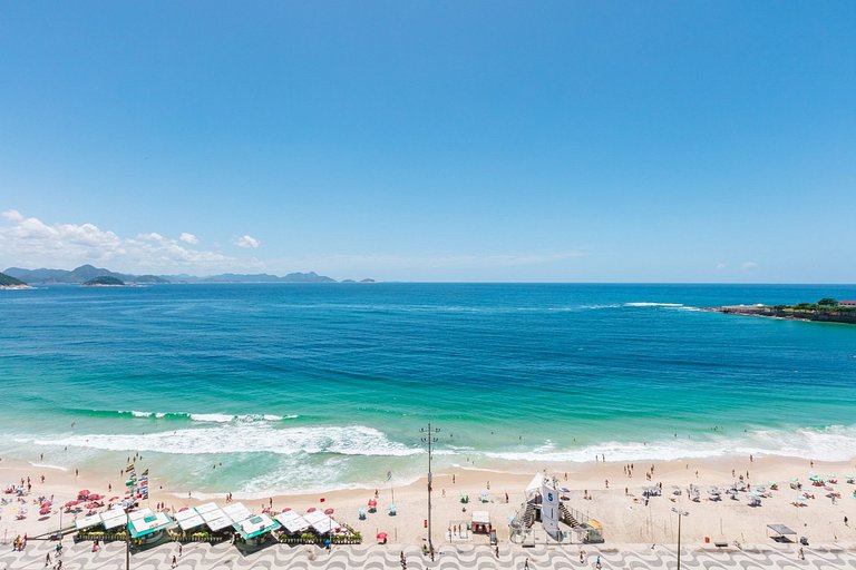 Cobertura frente mar em Copacabana - Cop006
