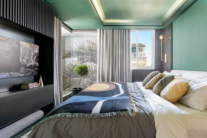 Luxurious triplex penthouse in Leblon - Leb015
