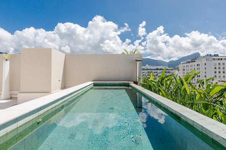 Luxury penthouse with views in Leblon - Leb005