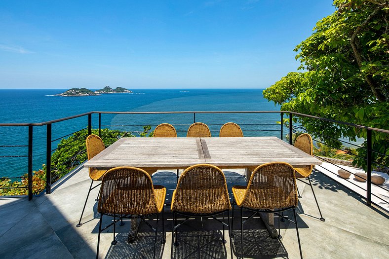 Luxury villa overlooking the sea in Joá - Joa006