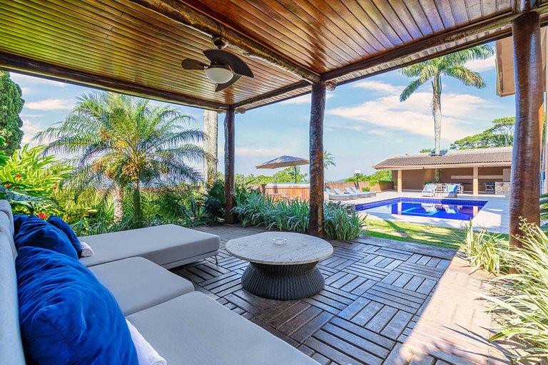 Mansion with incredible views in Guarujá - Gua001